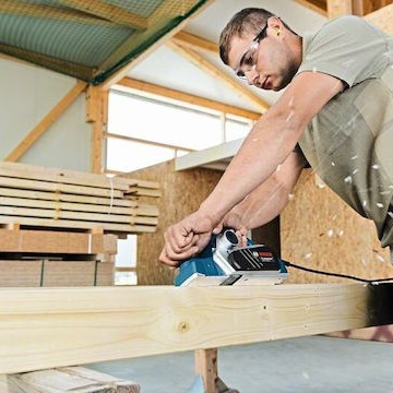 Bosch GHO 26-82 D Professional Πλάνη 710W με Σύστημα Αναρρόφησης