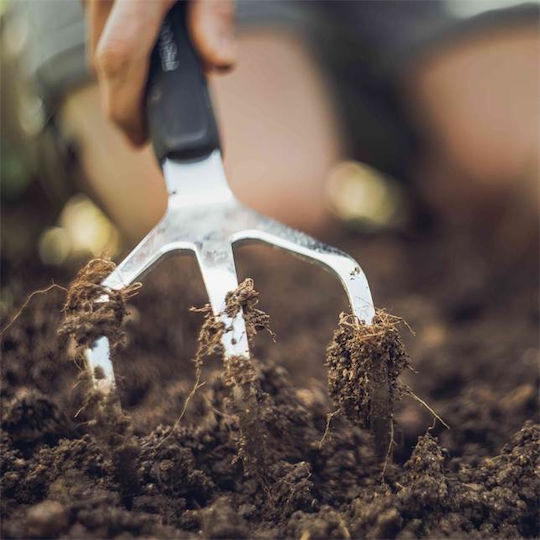 Fiskars Xact Cultivator Καλλιεργητής Χειρός με Κοντάρι 32cm