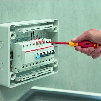 Wiha Σετ Κατσαβίδια Ηλεκτρολόγου με 12 Εναλλασσόμενες Μύτες Softfinish Electric Slimfix