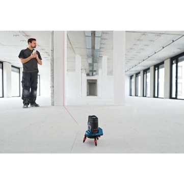 Bosch Αυτορυθμιζόμενο Γραμμικό Αλφάδι Laser Κόκκινης Δέσμης 12V με Εύρος Εργασίας 20m