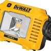 Dewalt Προβολέας Εργασίας Μπαταρίας LED IP54 με Φωτεινότητα έως 2000lm -XJ
