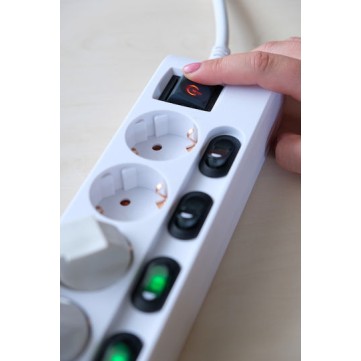 Brennenstuhl Πολύπριζο 6 Θέσεων με Διακόπτη και Καλώδιο 2m