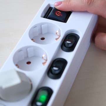 Brennenstuhl Πολύπριζο 6 Θέσεων με Διακόπτη και Καλώδιο 2m