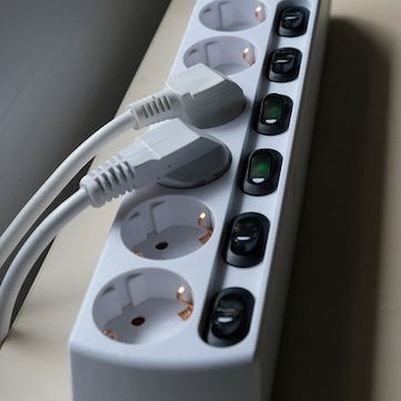 Brennenstuhl Πολύπριζο 6 Θέσεων με Διακόπτη και Καλώδιο 2m