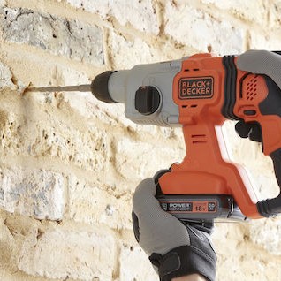 Black & Decker Κρουστικό Σκαπτικό Πιστολέτο Μπαταρίας 18V Solo με Υποδοχή SDS Plus