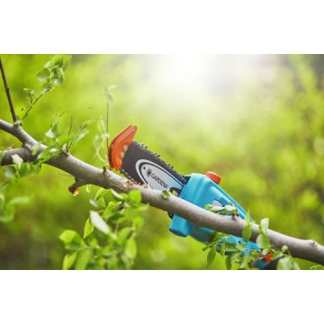 Gardena 14770-20 Τηλεσκοπικό Κονταροπρίονο Μπαταρίας 18V 2.5Ah με Λάμα 20cm και Βάρους 3.5kg