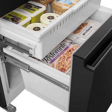 Hisense Ψυγείο Ντουλάπα 480lt Total NoFrost Υ181.7xΠ79.4xΒ70.6εκ. Μαύρο RF540N4SBF2