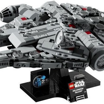 Lego Disney Millennium Falcon για 18+ Ετών 921τμχ