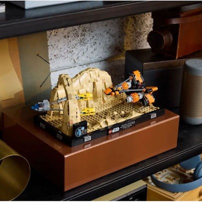 Lego Disney Mos Espa Podrace Diorama για 18+ Ετών 718τμχ