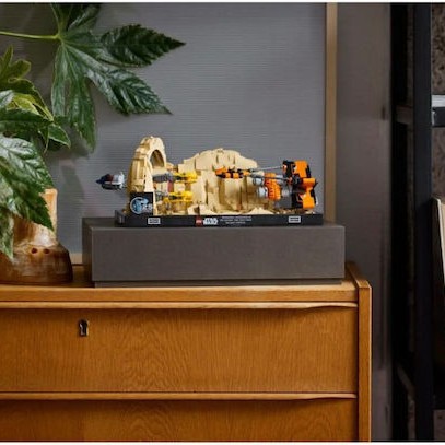 Lego Disney Mos Espa Podrace Diorama για 18+ Ετών 718τμχ