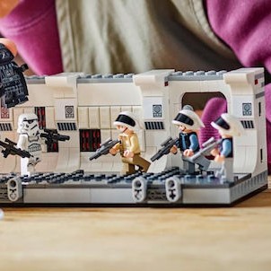 Lego Disney Boarding the Tantive IV για 8+ Ετών 502τμχ