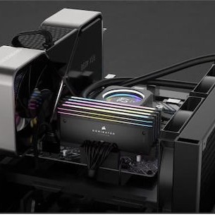 Corsair Dominator Titanium RGB XMP DDR5 64GB RAM με 2x32GB Modules και Ταχύτητα 6600 για Desktop