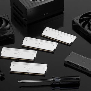 Corsair Dominator Titanium RGB XMP White DDR5 64GB RAM με 2x32GB Modules και Ταχύτητα 6400 για Desktop