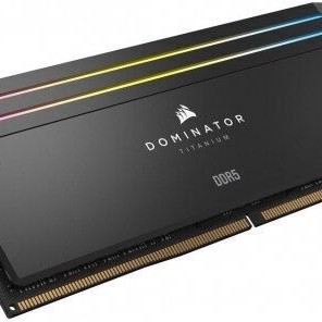 Corsair Dominator Titanium RGB XMP DDR5 64GB RAM με 4x16GB Modules και Ταχύτητα 6000 για Desktop