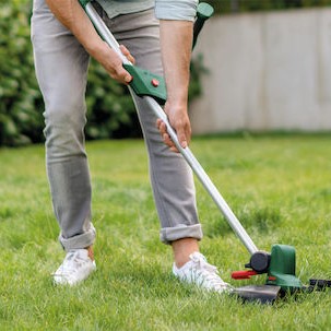Bosch Universal Grass Cut 18 Χορτοκοπτικό Μπαταρίας Ώμου / Χειρός 18V Solo 2.7kg