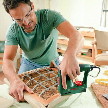 Bosch Καρφωτικό Ρεύματος PTK 14 EDT για Καρφιά και Συνδετήρες