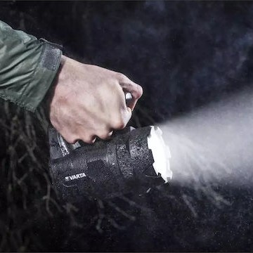 Varta Φακός LED IP54 με Μέγιστη Φωτεινότητα 400lm