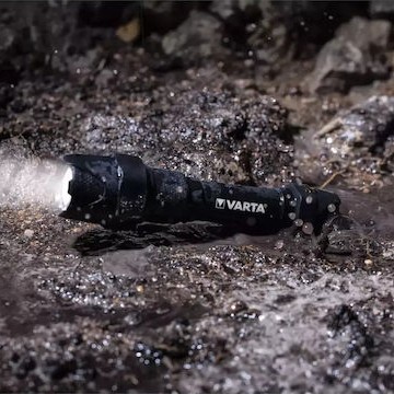 Varta Pro Φακός LED IP67 με Μέγιστη Φωτεινότητα 350lm Indestructible F20 Pro