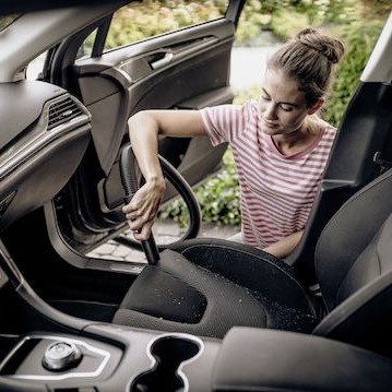 Karcher WD 2 PLUS V-12/4/18/C Σκούπα Υγρών / Στερεών 1000W με Πλαστικό Κάδο 12lt