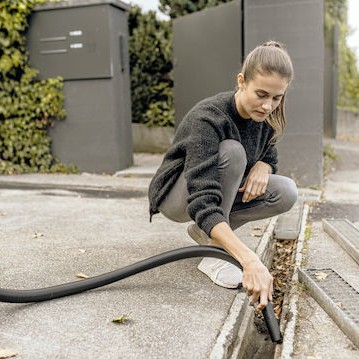 Karcher WD 2 PLUS V-12/4/18/C Σκούπα Υγρών / Στερεών 1000W με Πλαστικό Κάδο 12lt