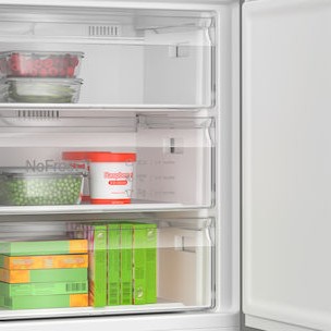 Bosch Ψυγειοκαταψύκτης 440lt Total NoFrost Υ203xΠ70xΒ66.7εκ. Μαύρος KGN49VXCT