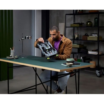 Lego Technic Peugeot 2023 για 18+ Ετών 1775τμχ