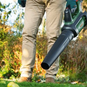 Bosch Φυσητήρας Χειρός Μπαταρίας Solo με Μέγιστη Ταχύτητα Αέρα 200km/h