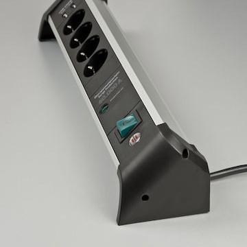 Brennenstuhl Πολύπριζο 4 Θέσεων με 2 USB-A, Διακόπτη και Καλώδιο 1.8m