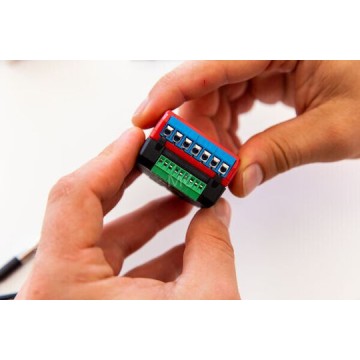 Shelly Plus Add-On Ενδιάμεσος Διακόπτης Μονάδα Επέκτασης Αισθητήρων