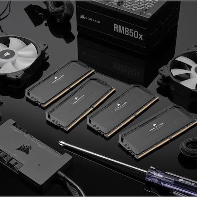 Corsair Dominator Platinum RGB DDR5 64GB RAM με 4x16GB Modules και Ταχύτητα 6200 για Desktop