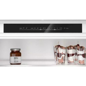 Bosch Εντοιχιζόμενος Ψυγειοκαταψύκτης 383lt NoFrost Υ193.5xΠ70.8xΒ54.8εκ. Λευκός KBN96VFE0