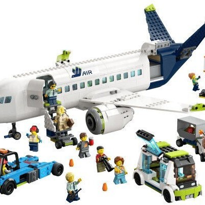 Lego City Passenger Airplane για 7+ Ετών 913τμχ