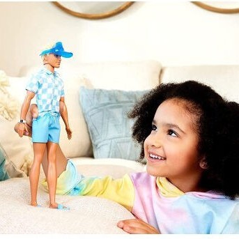 Barbie Beach Glam Κούκλα Ken για 3+ Ετών