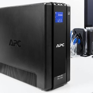 APC Back-UPS Pro 1500 Line-Interactive 1500VA 900W με 6 Schuko Πρίζες