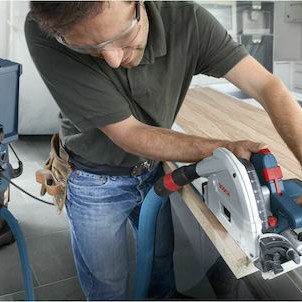 Bosch GKT 55 GCE Professional Δισκοπρίονο 1400W με Ρύθμιση Ταχύτητας και με Σύστημα Αναρρόφησης