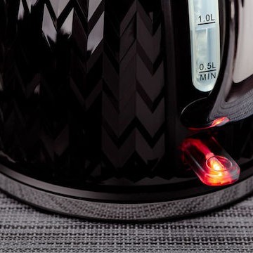 Eldom Βραστήρας 1.7lt 2000W Μαύρος