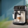 Philips Series 5500 Αυτόματη Μηχανή Espresso 1500W Πίεσης 15bar για Cappuccino με Μύλο Άλεσης Μαύρη