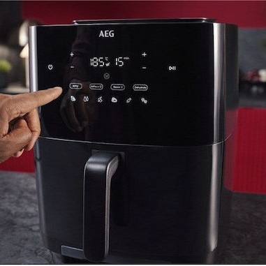 AEG Air Fryer 6.9lt Μαύρο AAF7SB