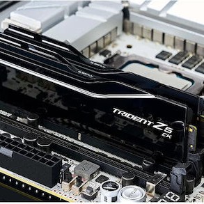 G.Skill Trident Z5 CK RGB DDR5 48GB RAM με 2x24GB Modules και Ταχύτητα 8200 για Desktop