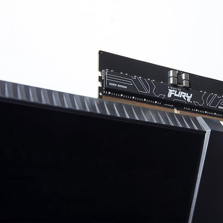 Kingston Fury Renegade Pro DDR5 με Module 1x32GB και Ταχύτητα 6000 για Desktop
