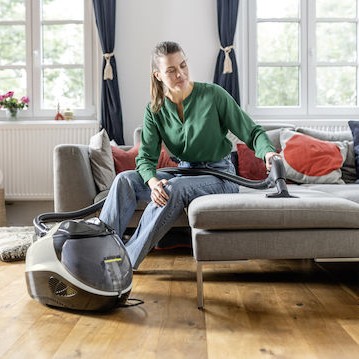 Karcher SV 7 Ατμοκαθαριστής Πίεσης 4bar με Ρόδες και Κοντάρι