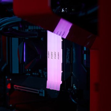 Kingston Fury Renegade Rgb DDR4 με Module 1x16GB και Ταχύτητα 3200 για Desktop