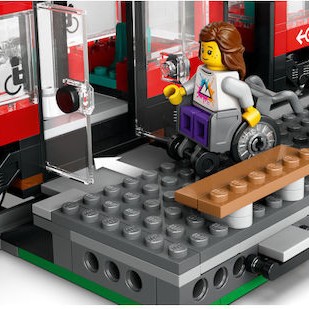 Lego City Downtown Streetcar and Station για 7+ Ετών 811τμχ