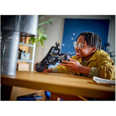 Lego DC Super Heroes Batman Construction Figure για 12+ Ετών 713τμχ