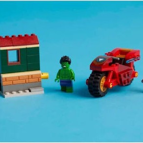 Lego Marvel Iron Man with Bike and the Hulk για 4+ Ετών 68τμχ