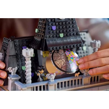 Lego Wednesday Wednesday & Enid's Dorm Room για 10+ Ετών 750τμχ