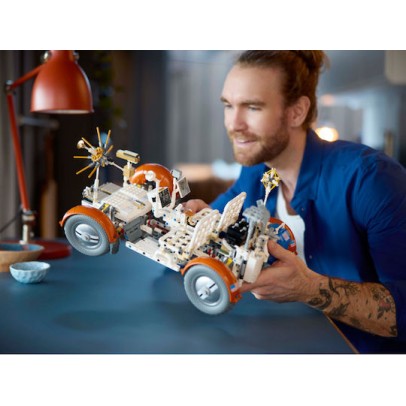 Lego Technic NASA Apollo Lunar Roving Vehicle - LRV για 18+ Ετών 1913τμχ