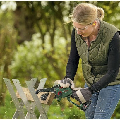 Bosch Κλαδευτικό Αλυσοπρίονο Μπαταρίας 1x2.5Ah 18V 1.7kg με Λάμα 15cm