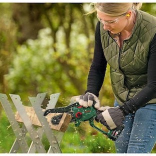 Bosch Κλαδευτικό Αλυσοπρίονο Μπαταρίας Solo Brushless 18V 1.3kg με Λάμα 15cm