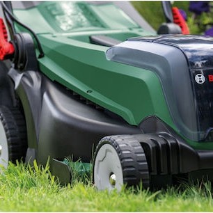 Bosch Universalrotak Μηχανή Γκαζόν Μπαταρίας